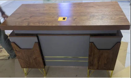 Bureau en bois — 1,20 m