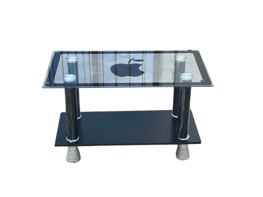 Table basse argentée avec plateau en verre